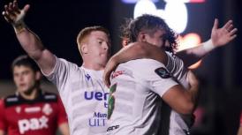 Yacarés frenó a Dogos