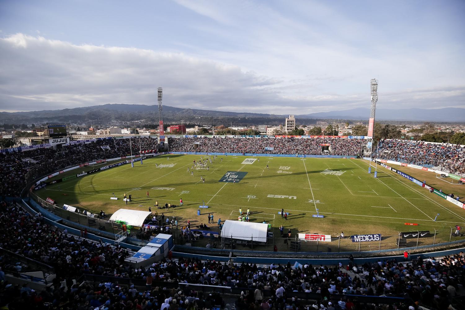 POSTAL. Espectacular panoramica del estadio jujeño durante el test entre Pumas y escoceses. FOTO: Prensa UAR 