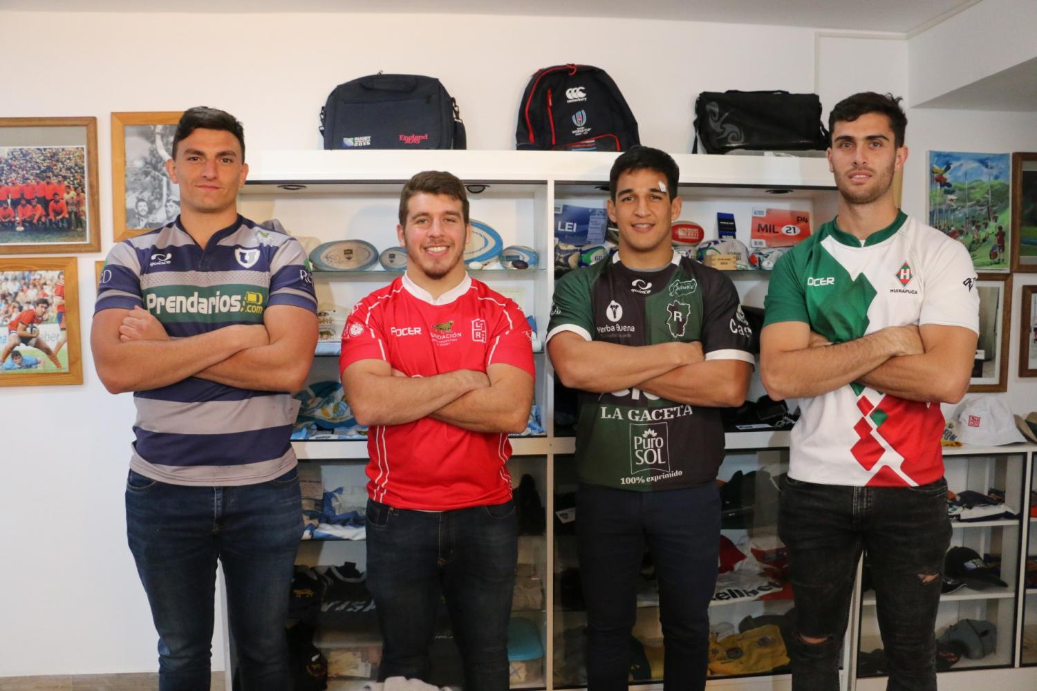 PROTAGONISTAS. Tomas Del Pero (Universitario), Federico Lazarte (Los Tarcos), Maximo Zerda (Tucuman Rugby) y JJuan Manuel Molinuevo (Huirapuca) hablaron sobre las semifinales. FOTO: Tomas Gray 