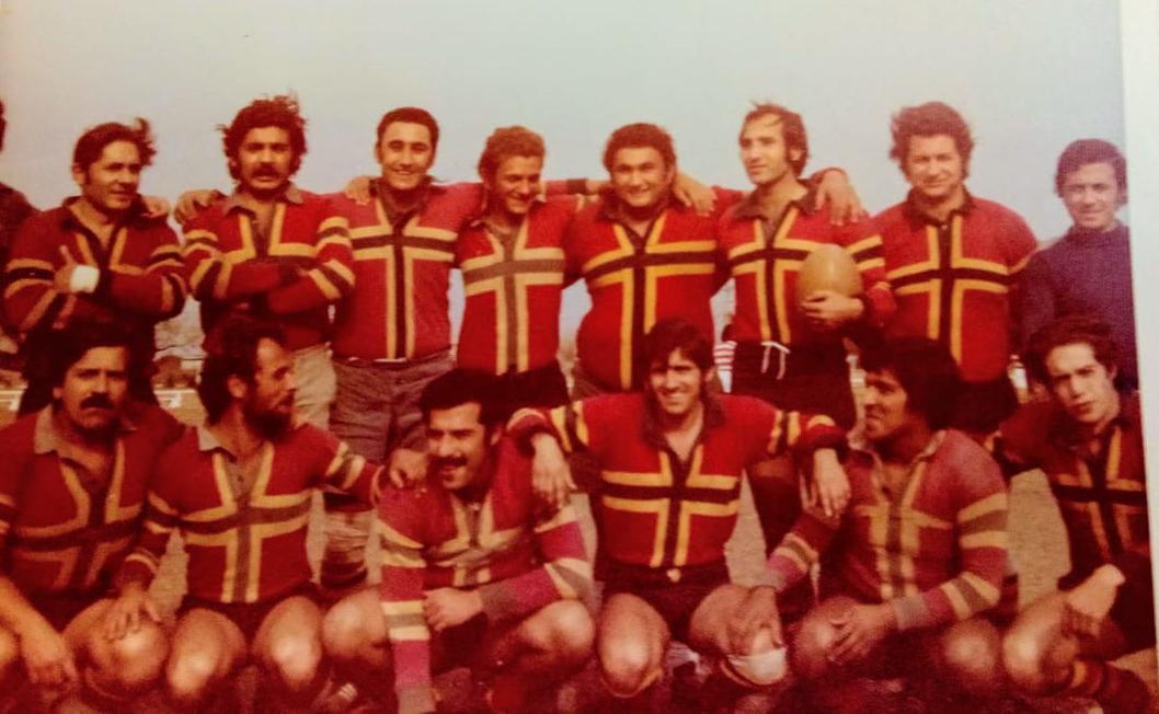 PURA PASIÓN PURPURADA. Una postal jugando en su amado Cardenales. Foto: Gentileza de Manuel Cardozo 