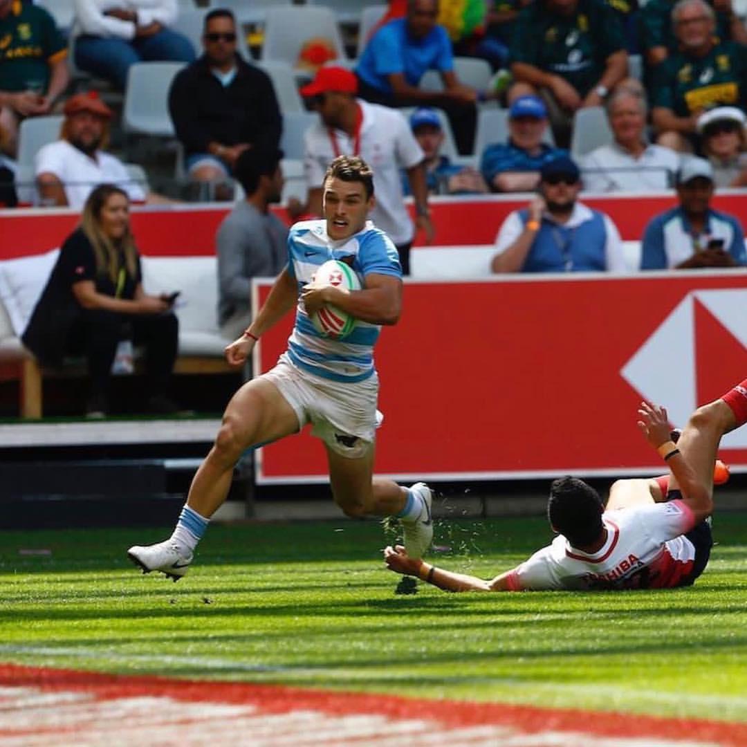 Los primeros pasos de Mateo Carreras con la camiseta nacional se dieron en Los Pumas Seven y Los Pumitas. Foto: Instagram Mateo Carreras 