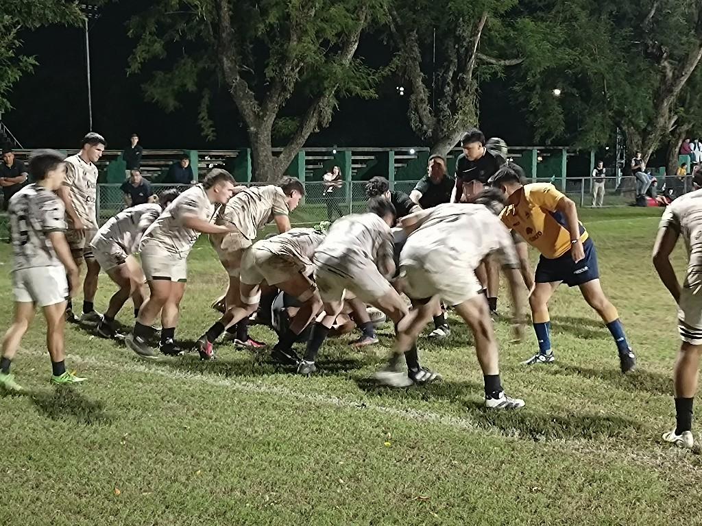 Corsarios intentando llegar al try. Foto: Tercer Tiempo NOA // Alvaro Jurao 